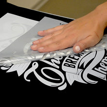 pelage du flex soft argent sur tshirt noir